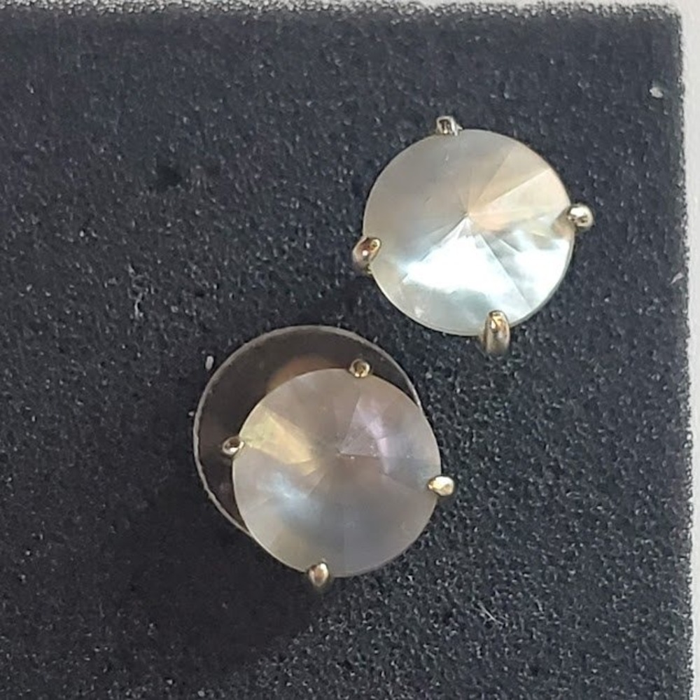 Kendra Scott Gray Iridescent Round Stud Earrings Silver Tone Versatile Chic - Picture 7 of 7